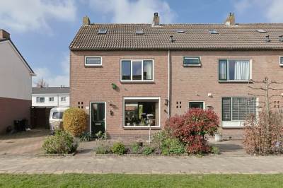 Woning van Duivenvoordestraat 16 Woubrugge