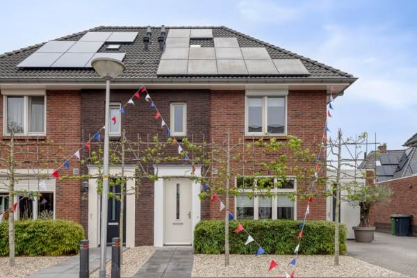 Woning Paardebloem 28 Rijssen