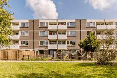 Woning Montfoorthof 47 Amsterdam