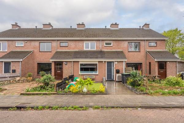 Woning Carry van Bruggenstraat 13 Smilde