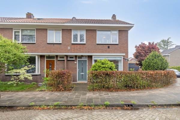 Woning Prins Bernhardstraat 28 Barendrecht