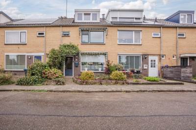 Woning Jan van Riebeeckstraat 18 Rheden