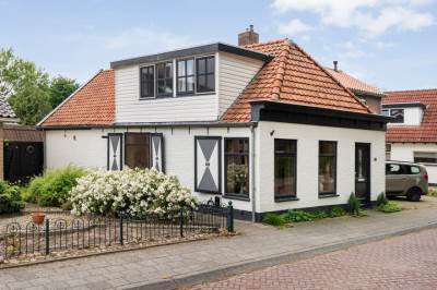 Woning Burgemeester G W Stroinkweg 24 Zuidveen