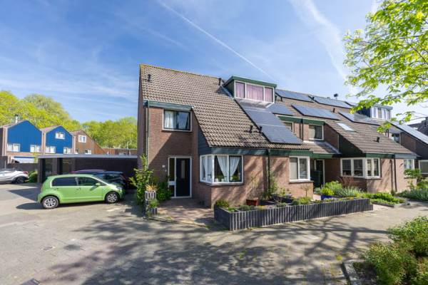Woning Loevestein 153 Alphen aan den Rijn
