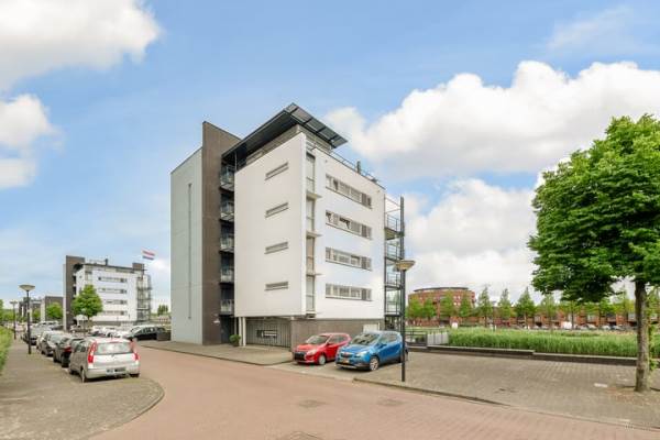 Woning Waterlandsingel 84 Den Haag