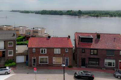 Woning Rivierdijk 32 Sliedrecht