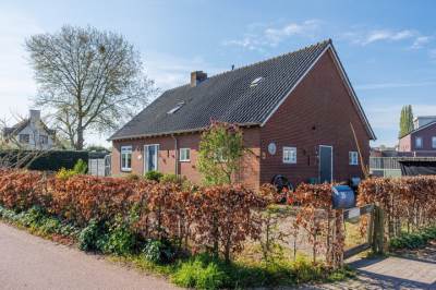 Woning Burgemeester van Suchtelenstraat 26 Beuningen (GE)