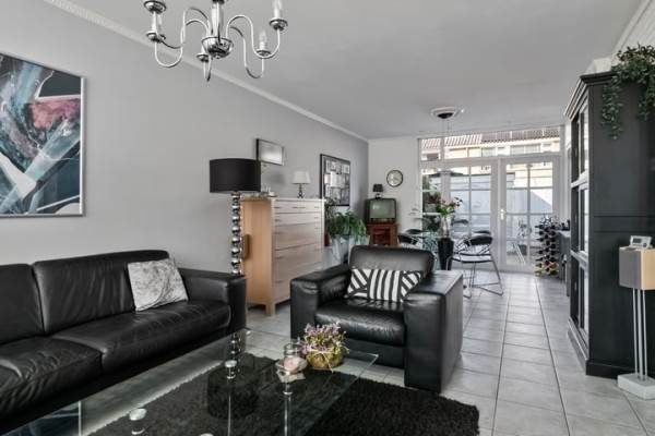 Woning Aert van Nesstraat 22 Hendrik-Ido-Ambacht