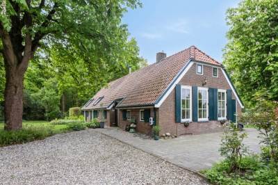 Woning Kanaal W.Z. 26 Tiendeveen (Gem. Hoogeveen)