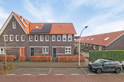 Woning Julianastraat 33 Strijen