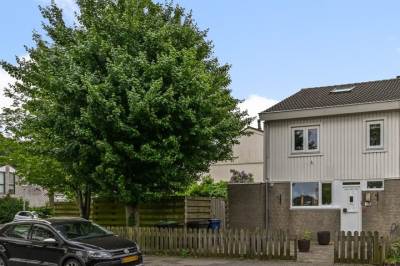 Woning E.F. van den Banweg 73 Almere