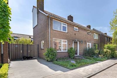 Woning Graaf van Bloisstraat 14 Benthuizen