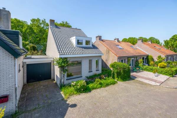 Woning 't Lage Burgh 12 Burgh-Haamstede