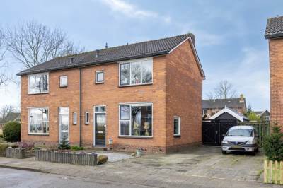 Woning Burgemeester Kosterstraat 30 Winkel