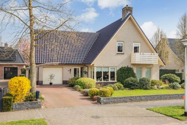 Woning Burg.van der Grondenstraat 32B Nieuwleusen