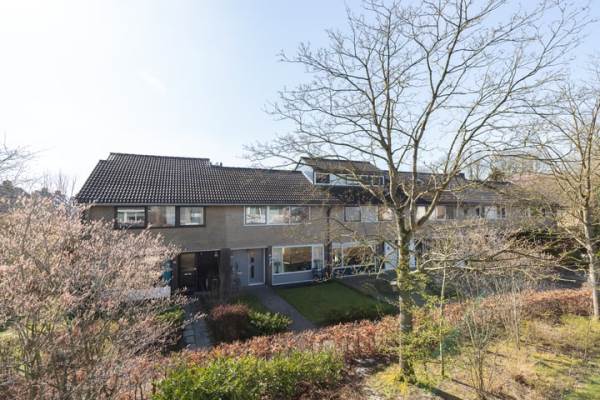 Woning Cort van der Lindenstraat 12 Zuidhorn