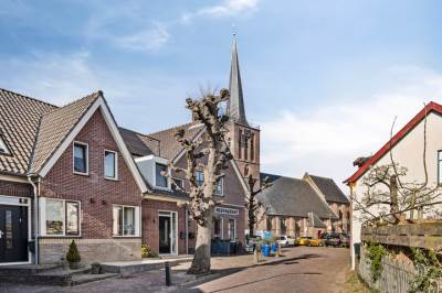 Woning Dorpsplein 3 Maurik