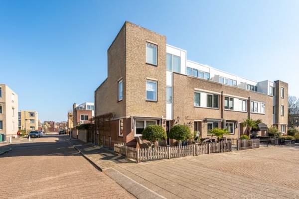 Woning Anthonie van Dyckstraat 1 Rijnsburg