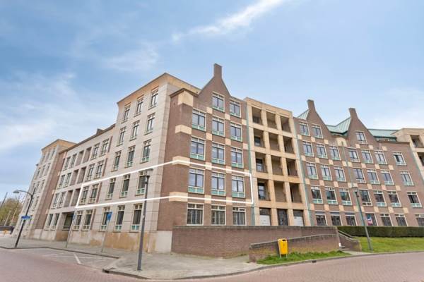 Woning Frans Joseph van Thielpark 137 Helmond
