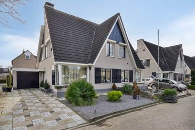 Woning Biezengors 24 Puttershoek