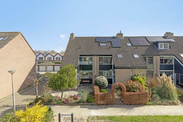 Woning Binnensingel 30 Strijen