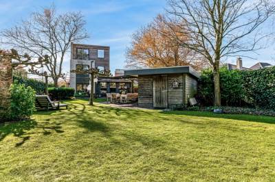 Woning Robert Stolzhof 120 Hoorn (NH)