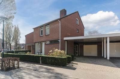 Woning Burg. Van den Oeverstraat 2 Haaren