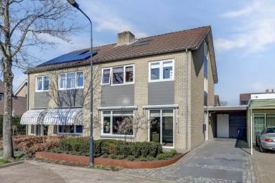 Woning Esdoornstraat 19 's-Gravenpolder