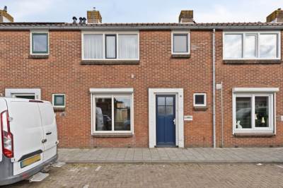 Woning Burg. Langebeekestraat 32 Arnemuiden