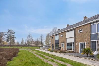 Woning Goudenregenstraat 14 Numansdorp