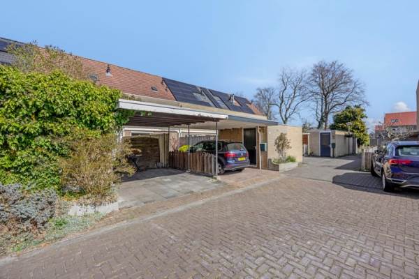 Woning Karveel 5424 Lelystad