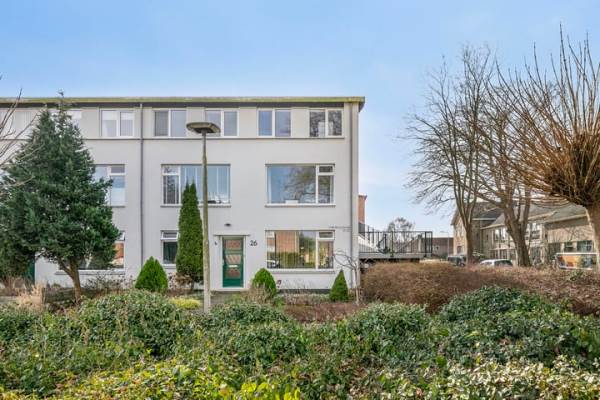 Woning Juliana van Stolberglaan 36 Hillegom