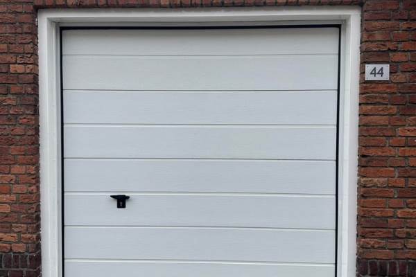 Garage Nieuwersluisstraat 44 Den Haag