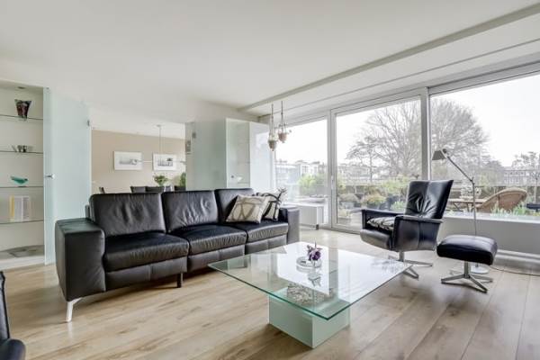 Woning Loosduinse Hoofdplein 211 Den Haag