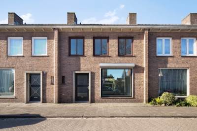 Woning Esdoornlaan 10 Roosendaal