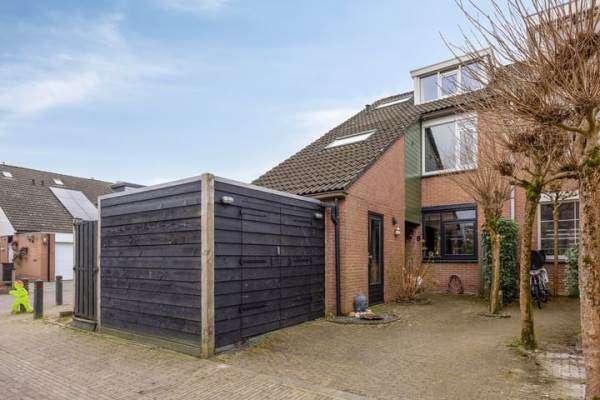 Woning Vlietland 8 Mijnsheerenland
