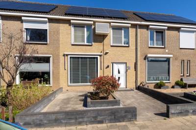 Woning Van Limburg Stirumstraat 37 Almkerk