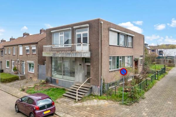 Woning Wilhelm van Herlestraat 1 Heerlen