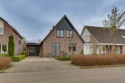 Woning Burgemeester Oldenhoflaan 100 Kampen