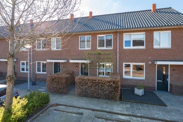 Woning Scharenburg 8 Zoelen