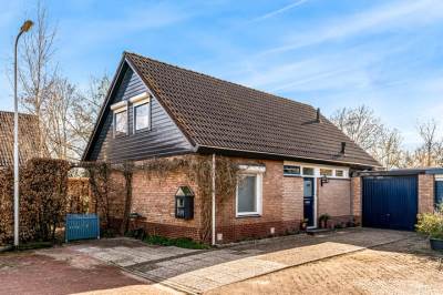 Woning A. Nieboerplein 10 Zetten