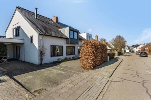 Woning Johan Frisostraat 9 Cadier en Keer