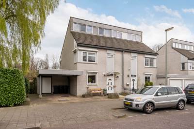 Woning Burgemeester Honnerlage Gretelaan 381 Schiedam