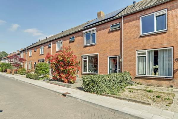 Woning Johan Willem Frisostraat 21 Strijensas