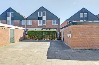 Woning Salamanderveen 242 Spijkenisse