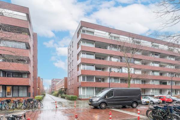 Woning Johan Hofmanstraat 210 Amsterdam