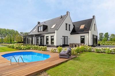 Woning Ambachtsheerenlaan 11 Numansdorp