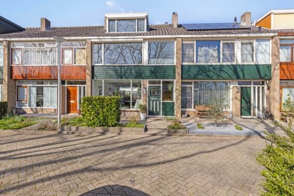 Woning Warmoeziershof 51 Hendrik-Ido-Ambacht