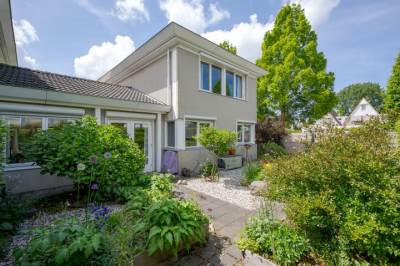 Woning Cor van Osnabruggelaan 63 Voorschoten