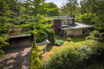 Woning Burg. Arriënsweg 19 Diepenveen